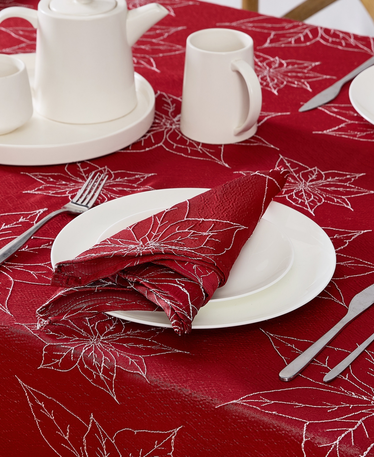 Laura Ashley Raised Woven Napkin 18" X 18", Set Of 6 In Poinsettia