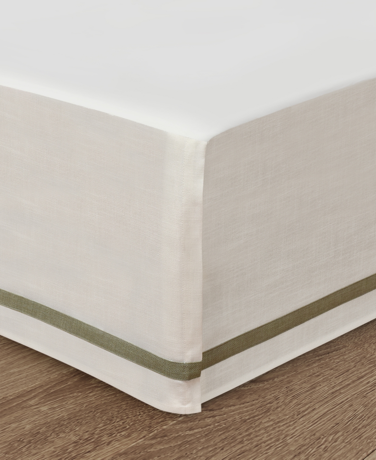 J QUEEN NEW YORK ATHENA 4-PC. COMFORTER SET, CALIFORNIA KING