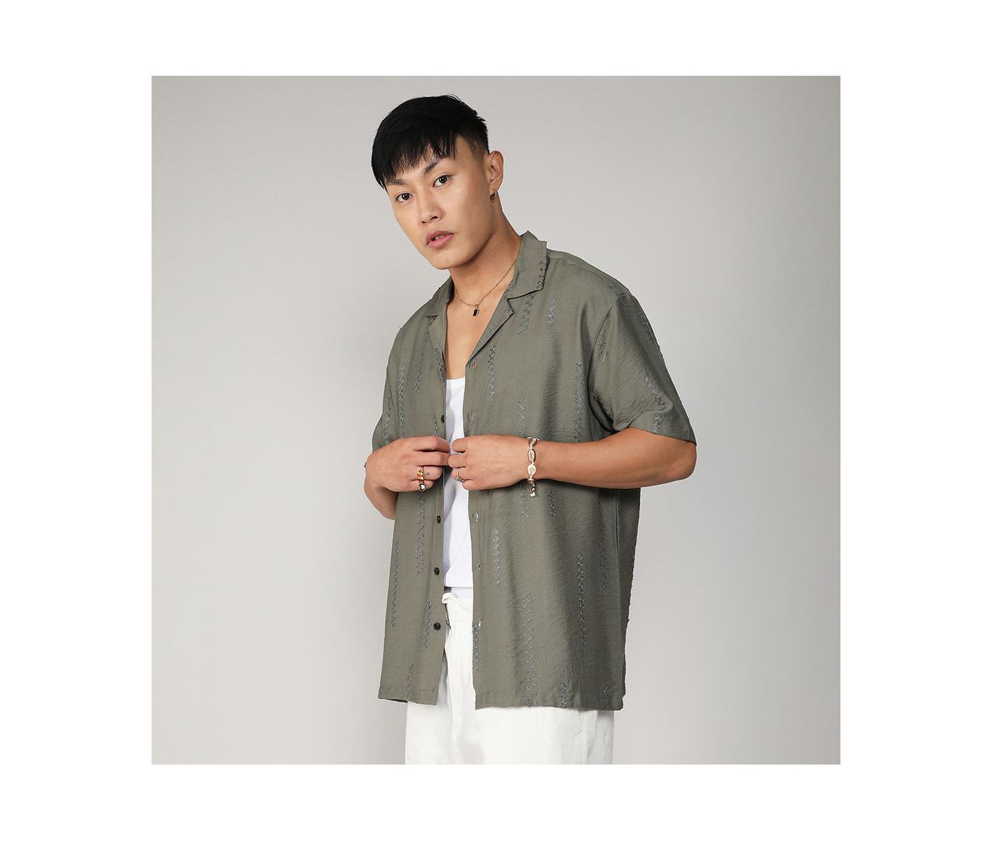 Мужская рубашка Cahoot Campus Sutra Olive Green Embroidered Twist, цвет: Зелёный — фото 6
