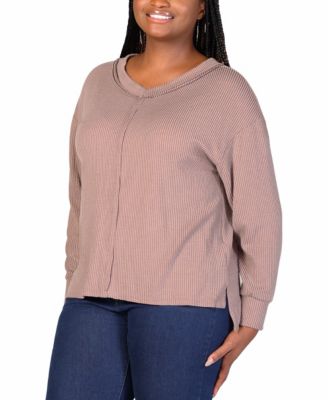Plus Size Fit Ribbed Knit V-Neck Top