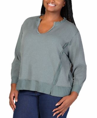 Plus Size Relaxed Fit Rib Knit V-Neck Top