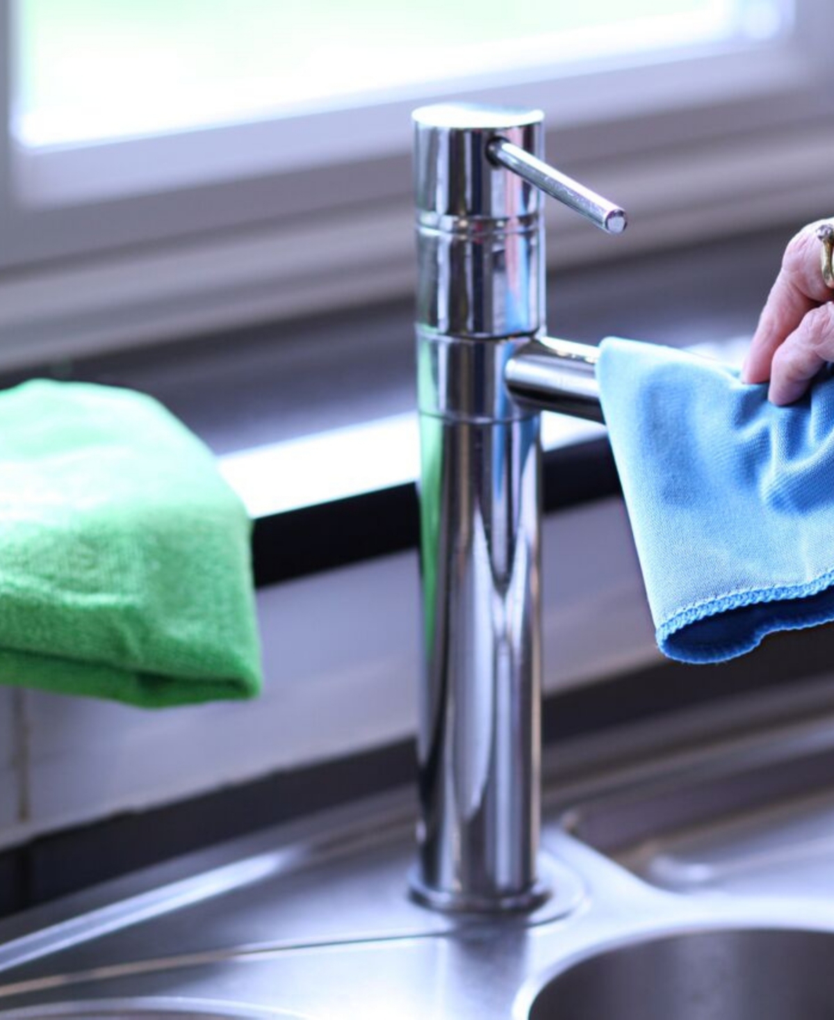 Greener Cleaner 5-piece Microfiber Cleaning Cloth Set In Assorted Colours