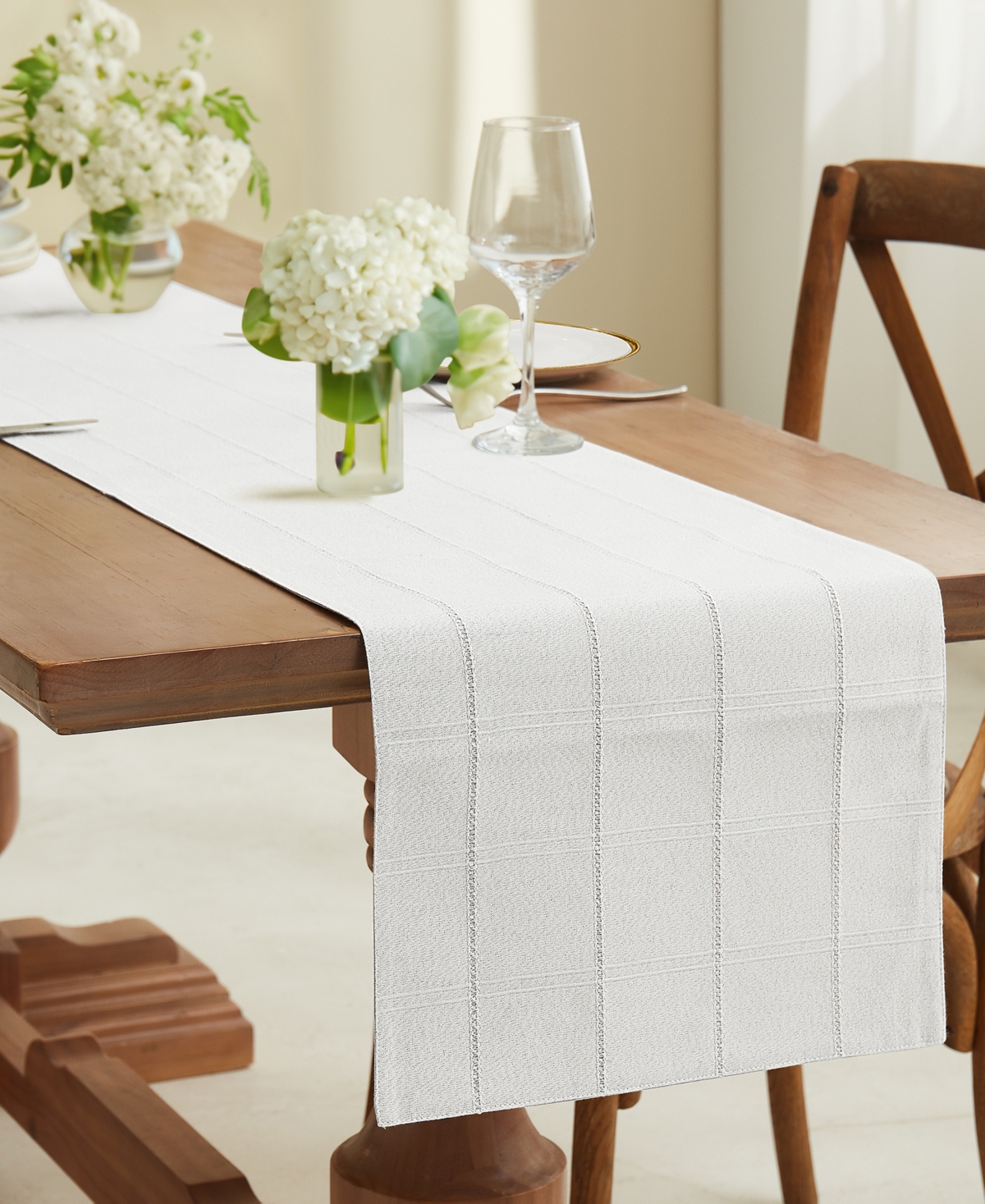 Izod Chadwick Lurex Runner, 14" X 90" In White Silver