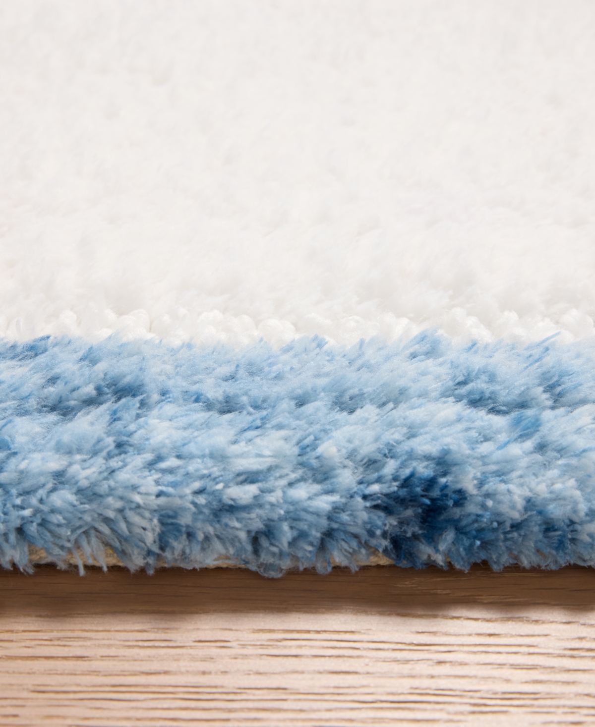 Loloi Park Blue Scallop Skid-resistant Bath Rug, 20" X 32" In Blue