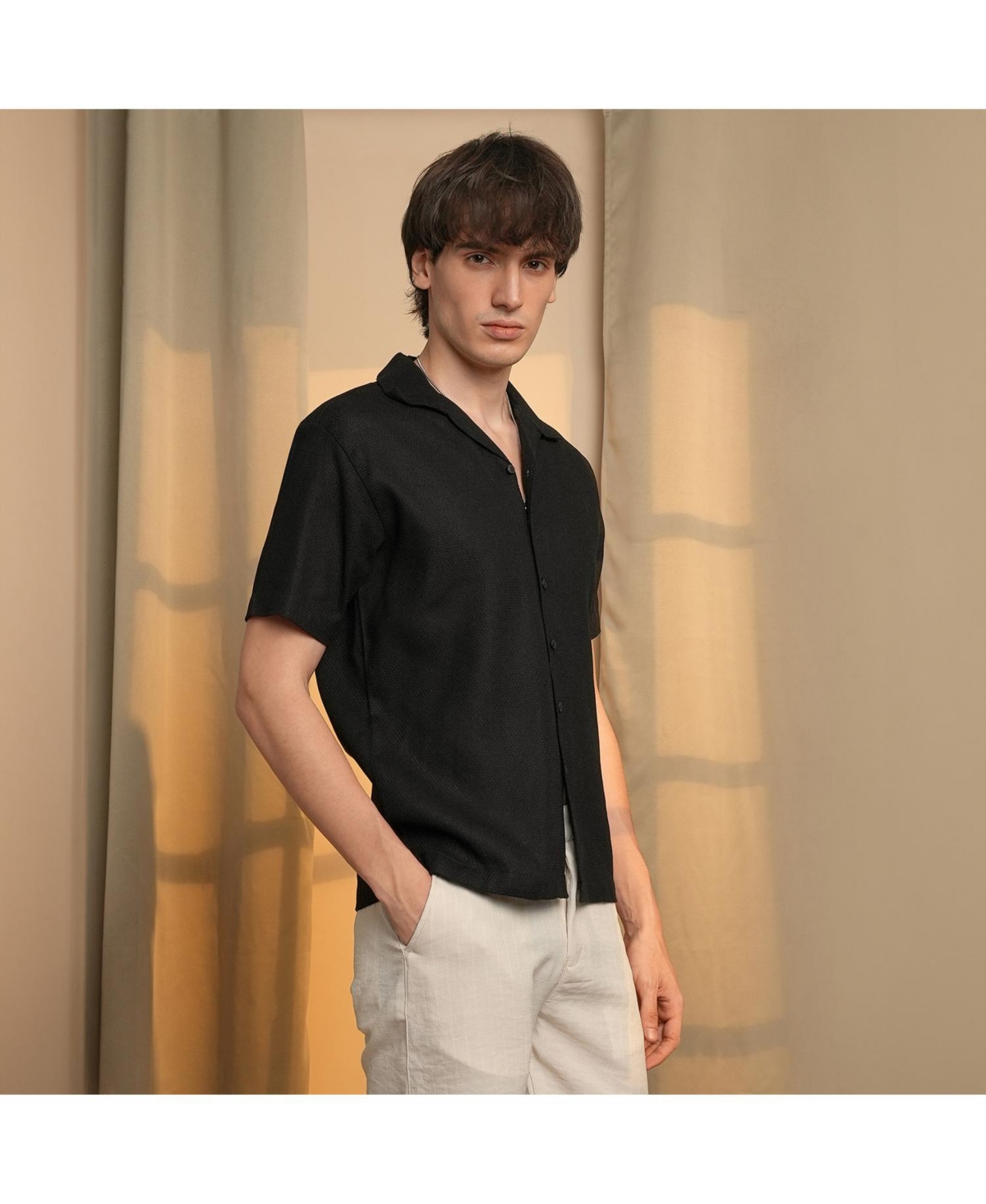 Campus Sutra Men's OnyxSolid Resort Shirt - Black