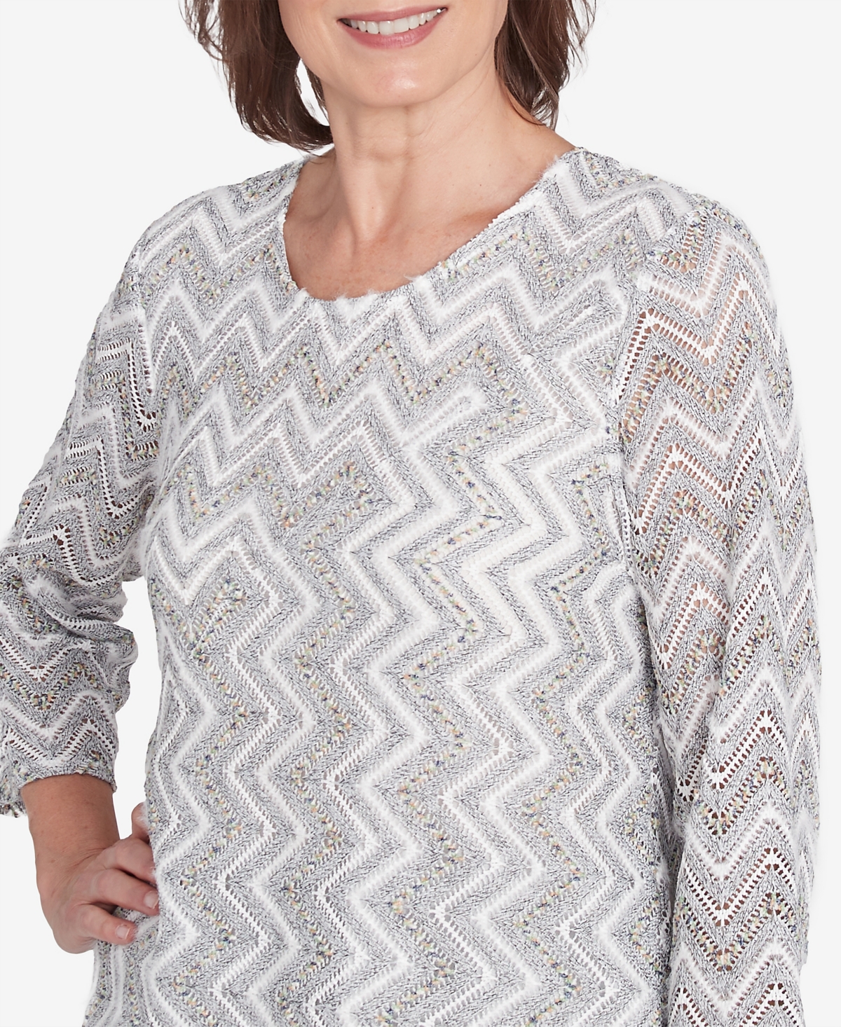 Alfred Dunner Petite Copenhagen Spliced Crew Neck Wavy Stripe Top In Grey Multi