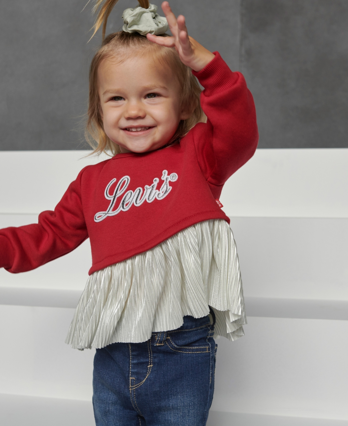 Levi's Infant Girls Sparkle Crew And Jeans, 2-piece Set In Jester Red