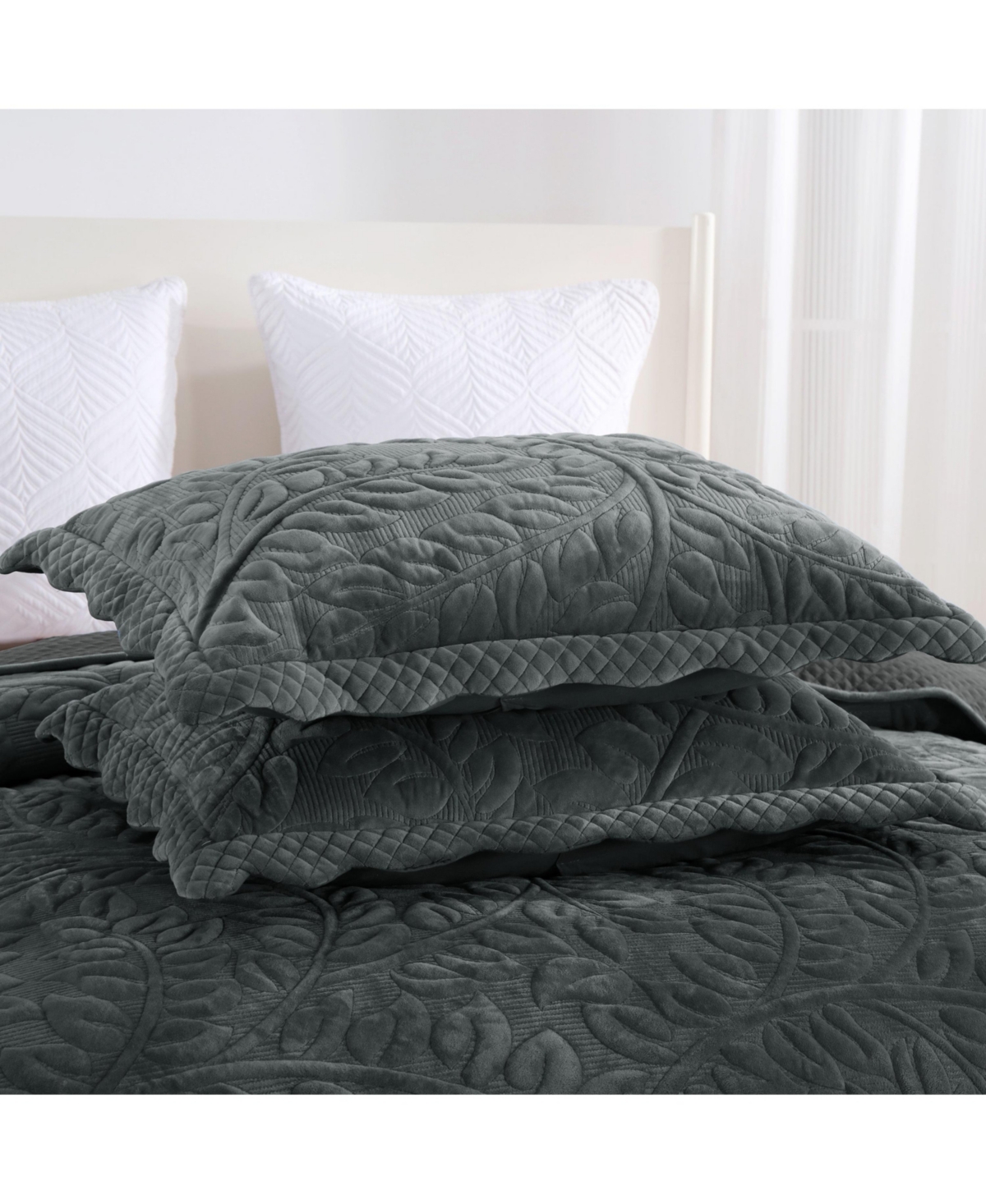 MarCielo 3 Pc Luxury Velvet Oversized Embroidery Soft and Plush Quilt Set