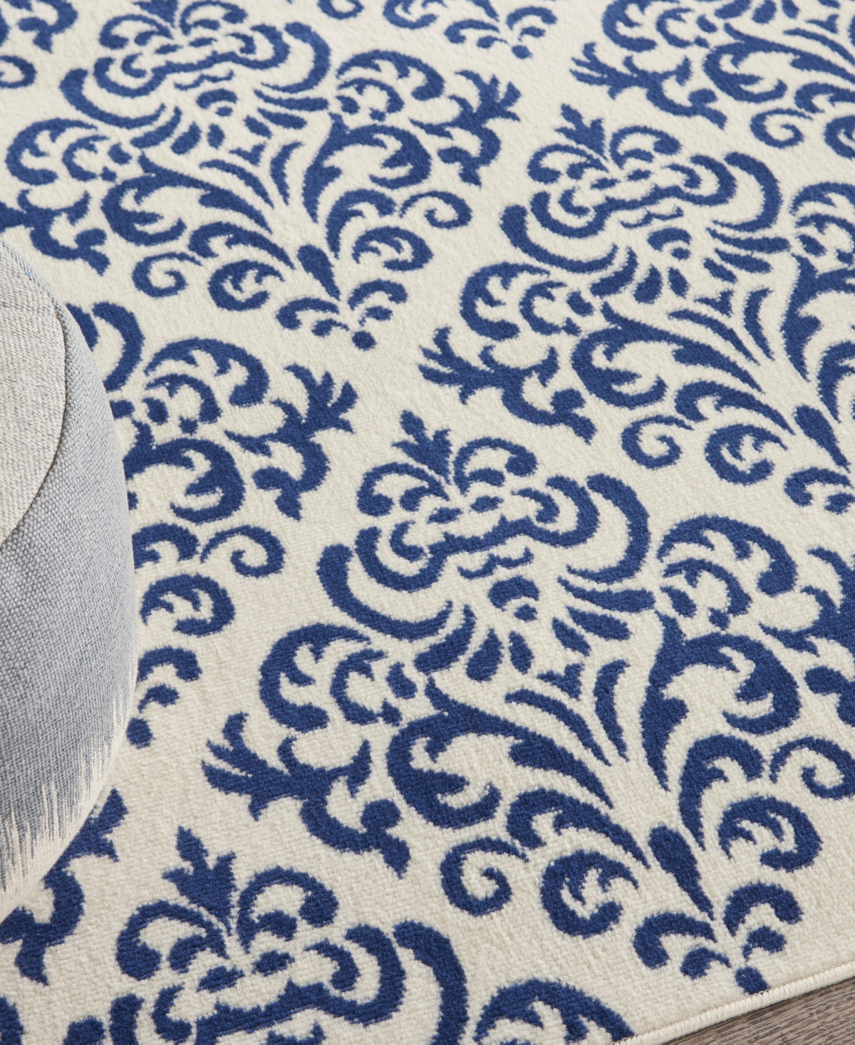 Nourison Home Grafix Grf06 7'x10' Area Rug In White,blue
