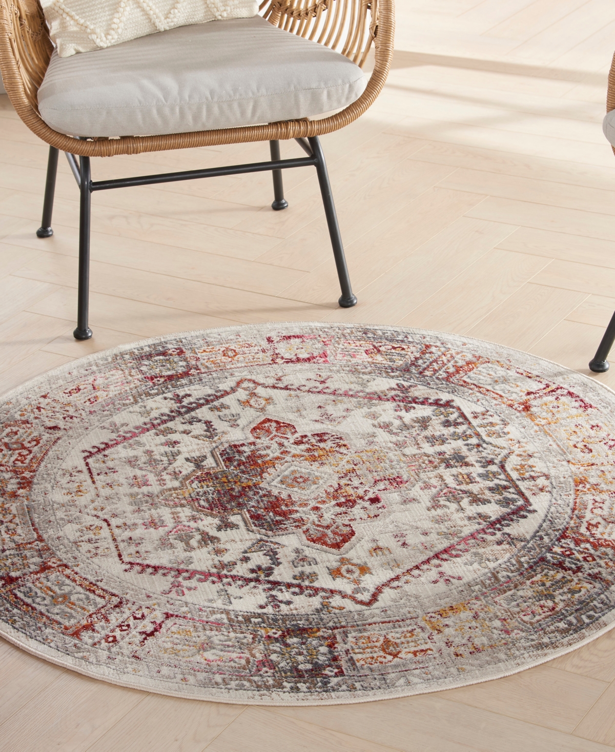 Nourison Home Vintage Kashan Vka08 4'x4' Round Area Rug In Ivory,red