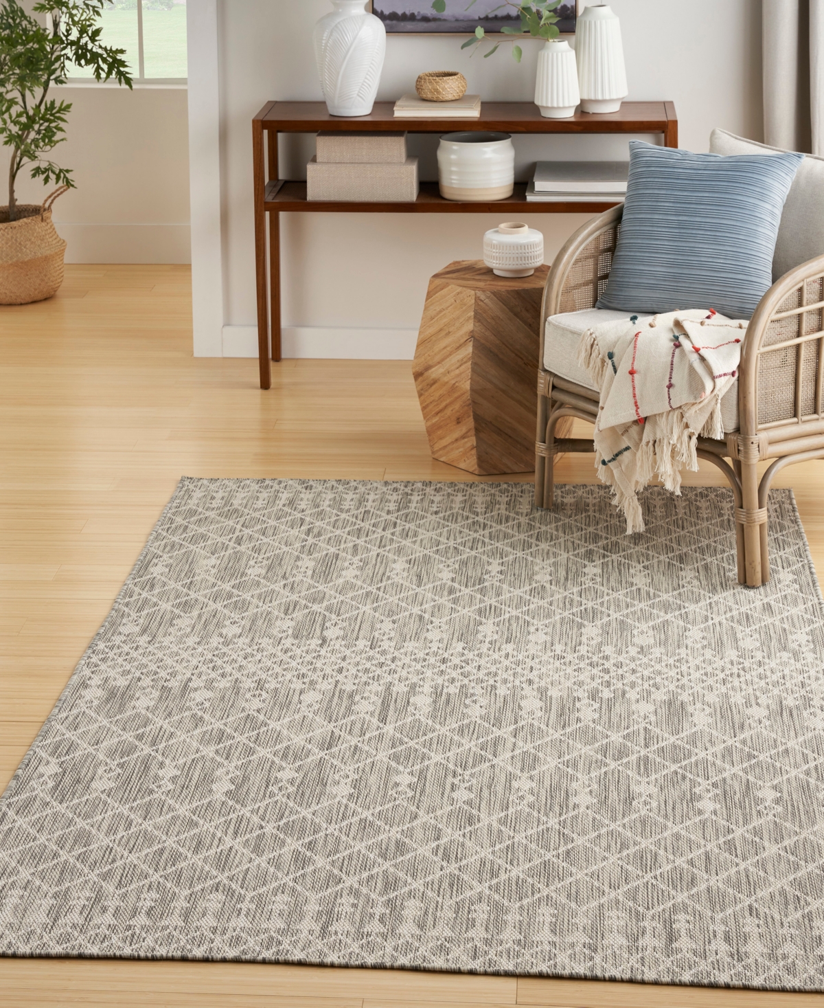Nourison Home Positano Pos02 5'x7' Area Rug In Silver