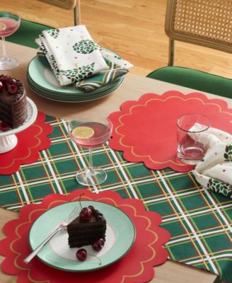 Scallop Edge 15" Round Reversible Placemats, Set of 6