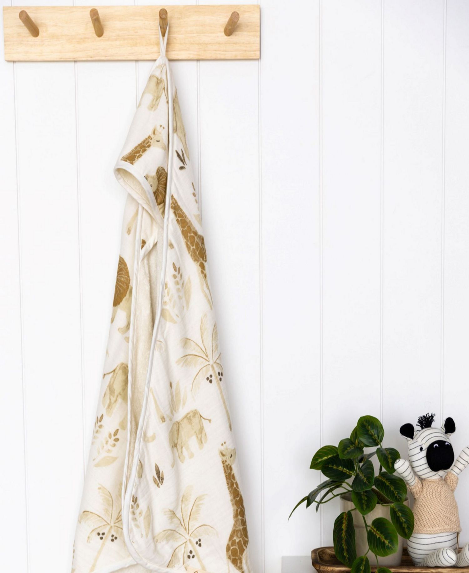 Infants Safari Animal Kendi Hooded Towel