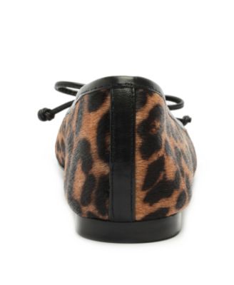 Women's Arissa Rounded Toe Ballet Flats