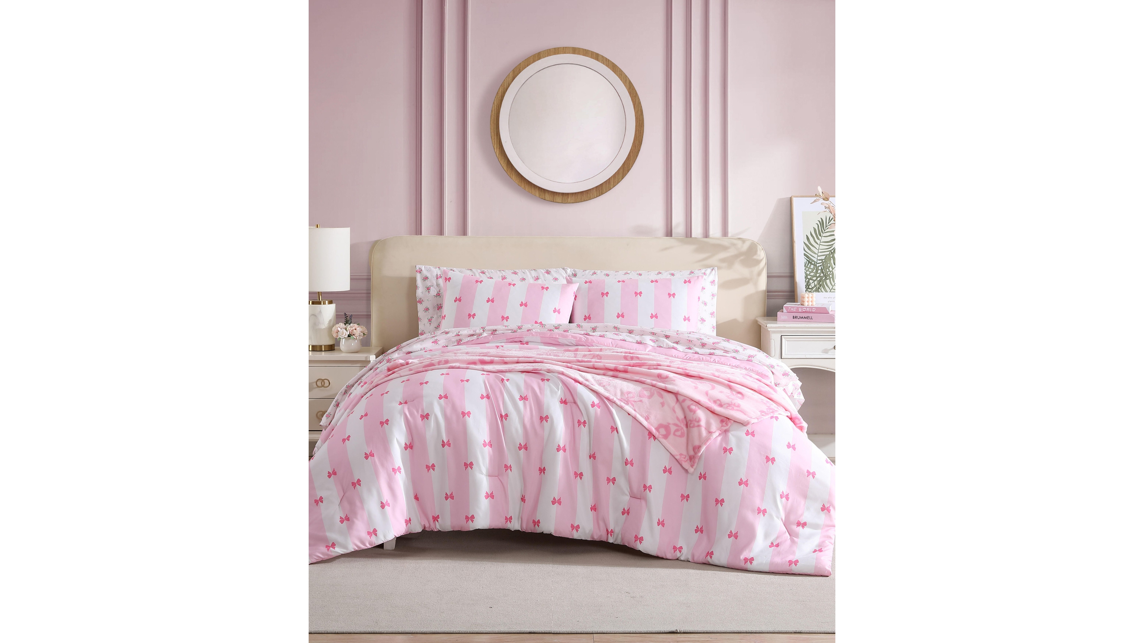 Betsey Johnson Bow Stripe Reversible 8-Pc. Comforter Set, Queen
