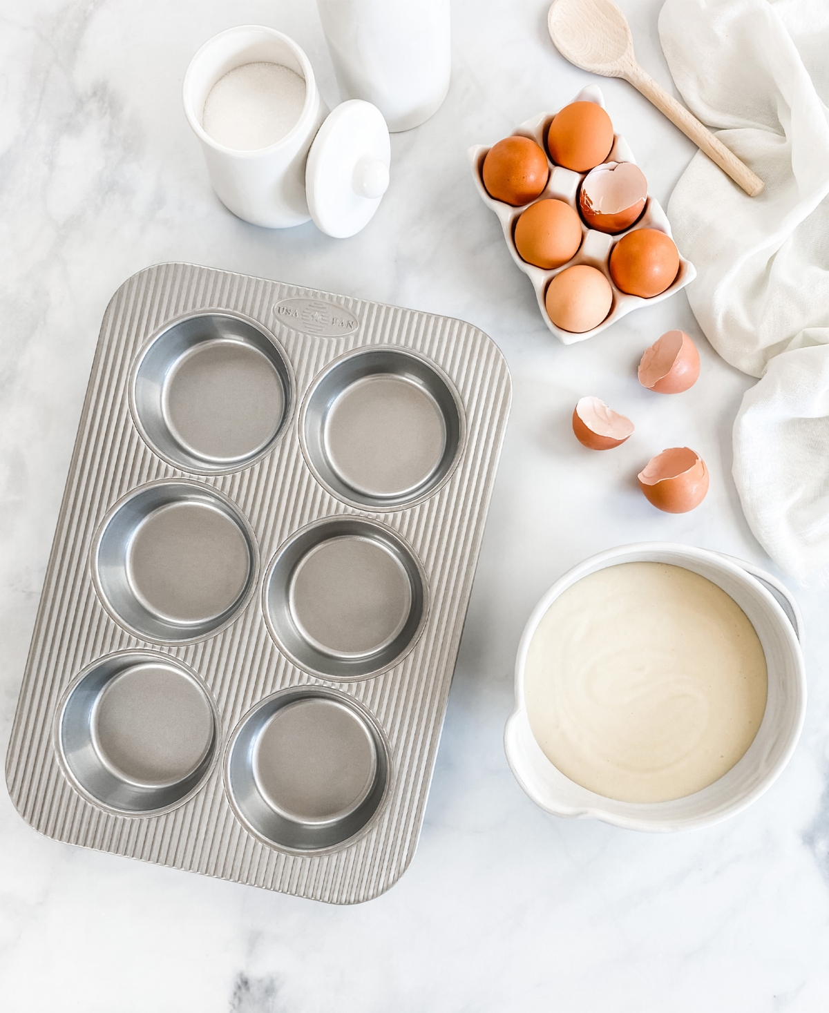 Usa Pan Non-stick Aluminum 6-well 15" X 11" Mini Round Cake Pan In Silver,gray
