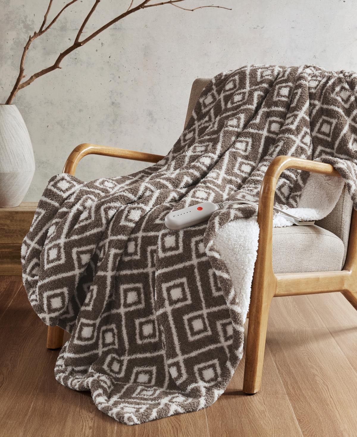 Sharper Image Amira Dream Soft Heated Throw, 50" X 60" In Gray