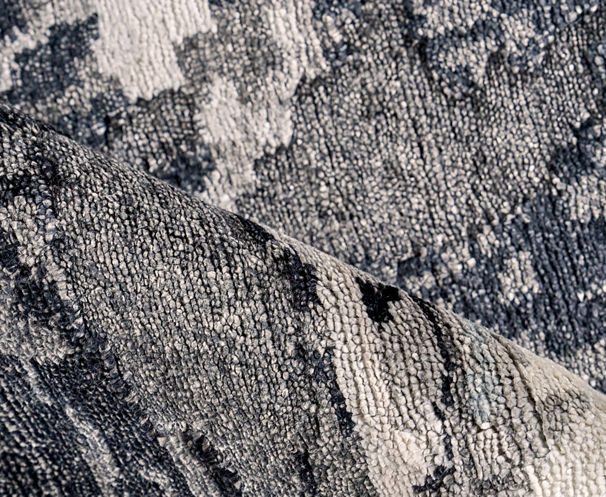 Exquisite Rugs Floor Art 5707 4'x6' Area Rug In Silver