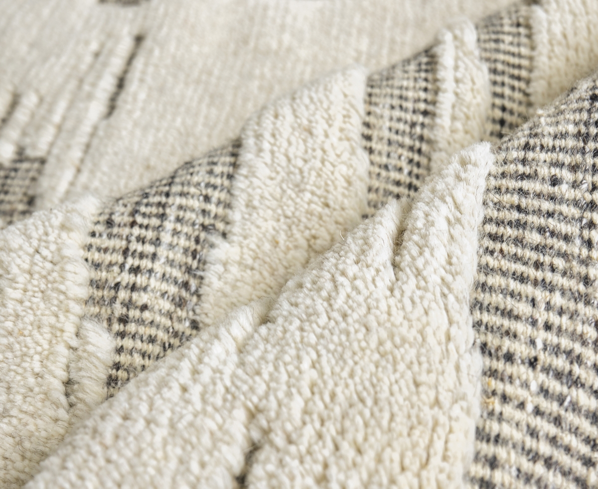 Exquisite Rugs Calibre 4460 Area Rug, 6' X 9' In Ivory