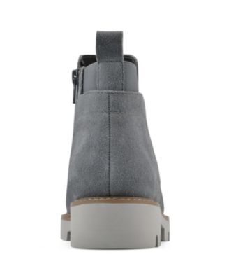 White Mountain Women's Glassie Lug Sole Chelsea Booties