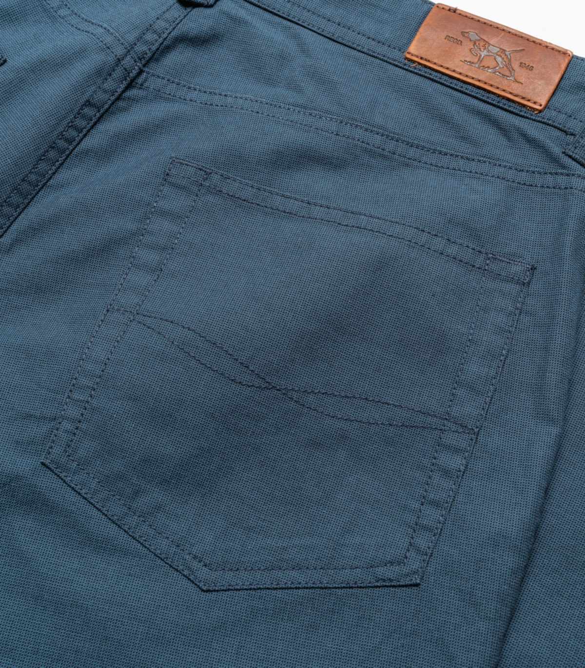Rodd & Gunn Gunn Straight Fit Jean In Blue