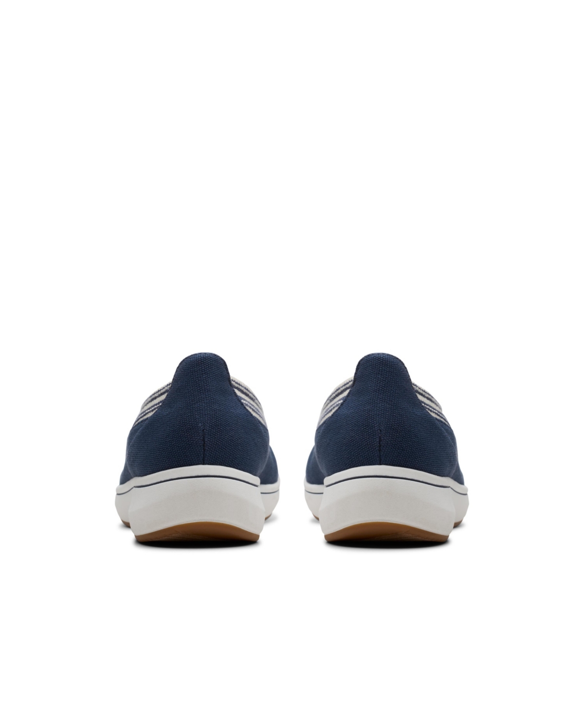 CLARKS WOMEN'S CLOUD STEPPERS BREEZE SKY AIR CLOSED TOE SHOES 