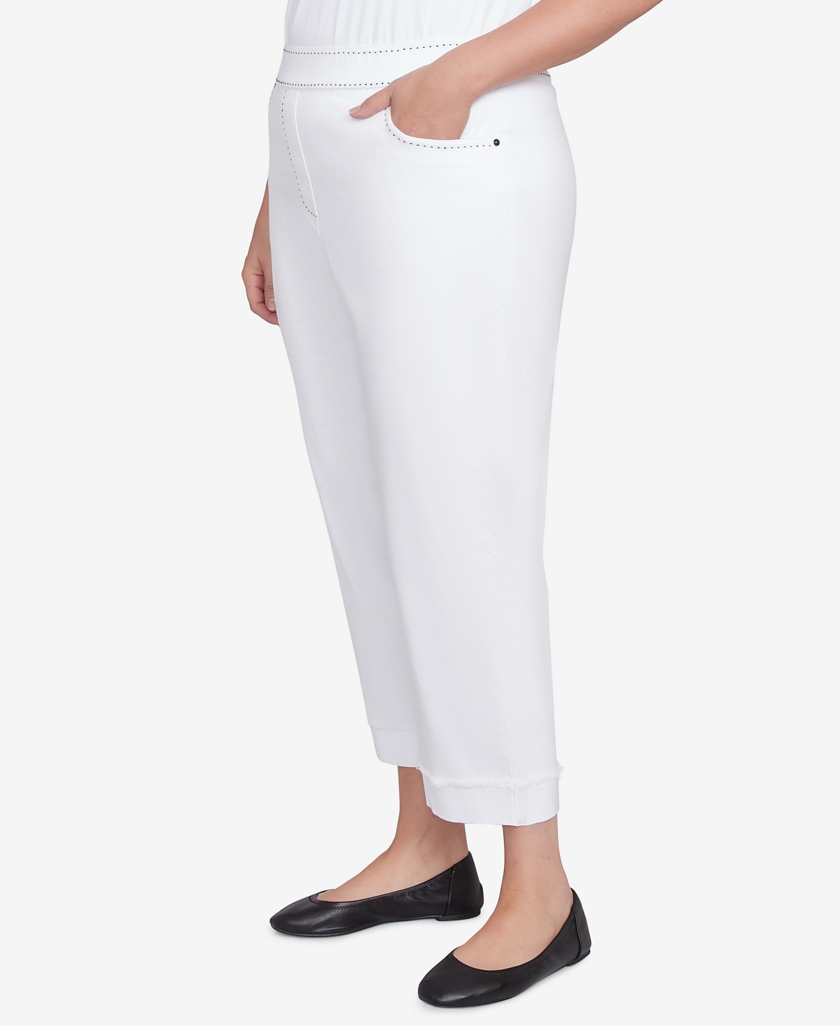 Alfred Dunner Plus Size Wild At Heart Floral Embroidered Cuffed Ankle Jean In White