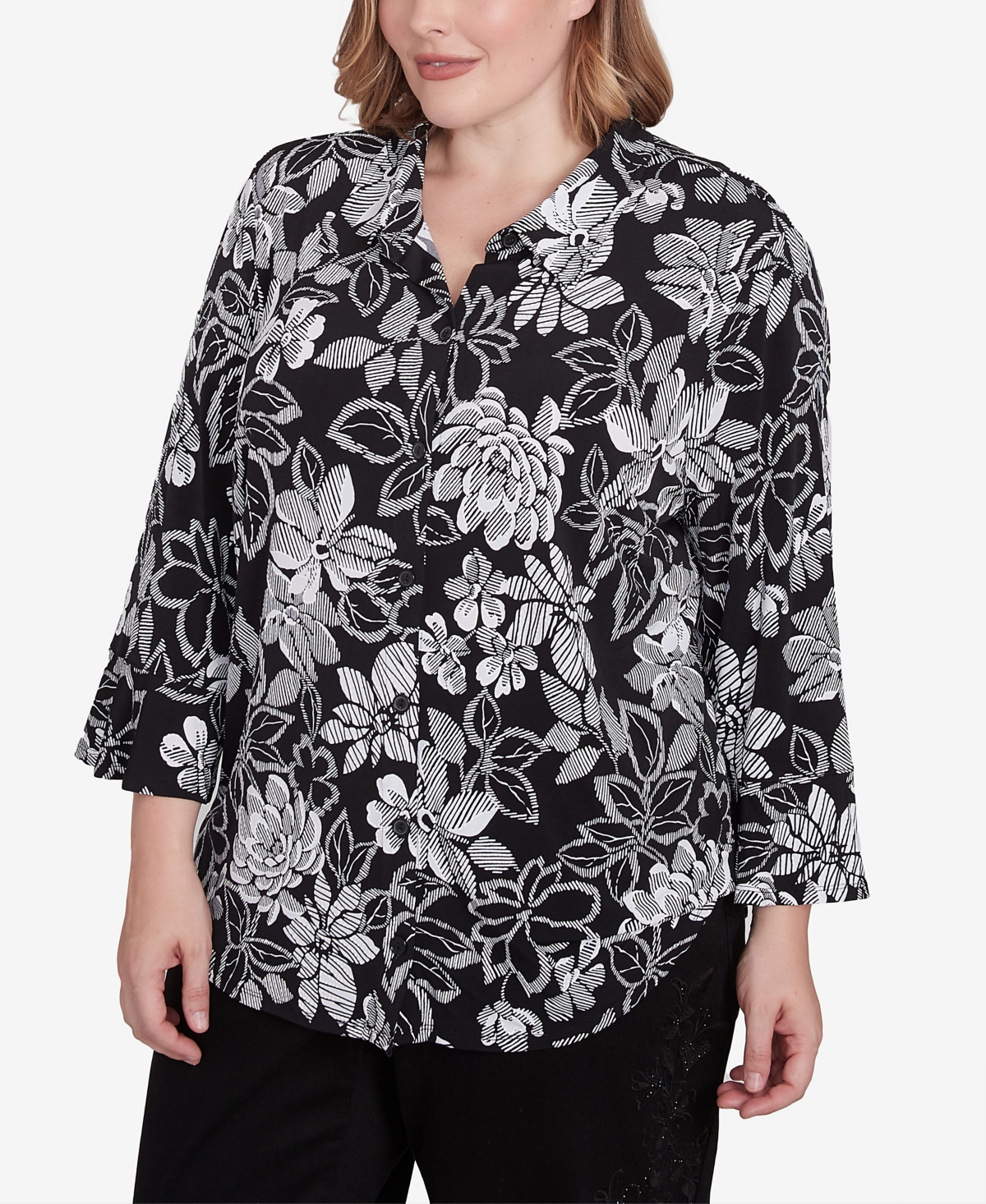 Alfred Dunner Plus Size Wild At Heart Floral Puff Print Button Down Top In Black,white
