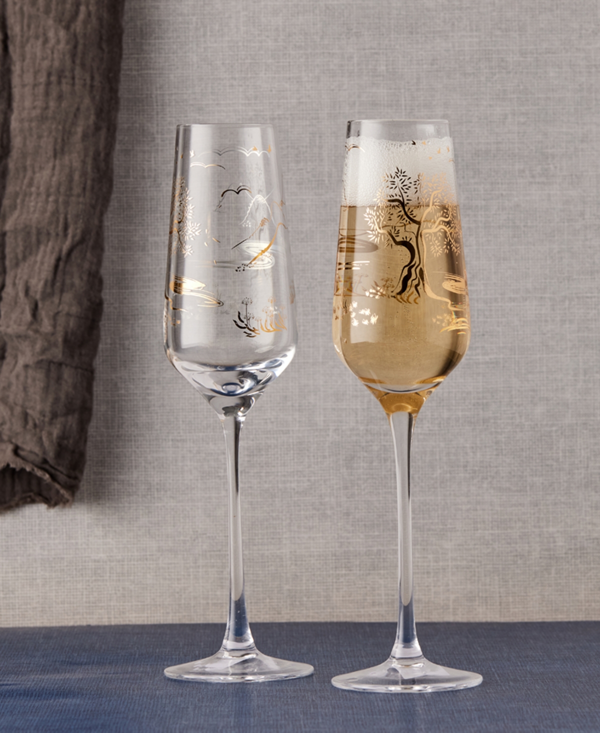 Anton Studio Designs Skye Champagne Flutes, Set Of 2 In Gold
