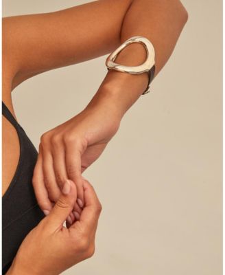 Large Central Oval Buckle Clasp Bracelet