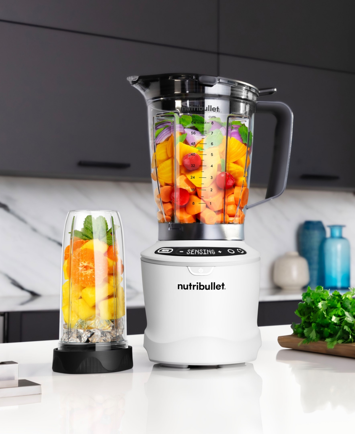 Nutribullet 1400 Watts Smartsense Blender Combo In Matte White