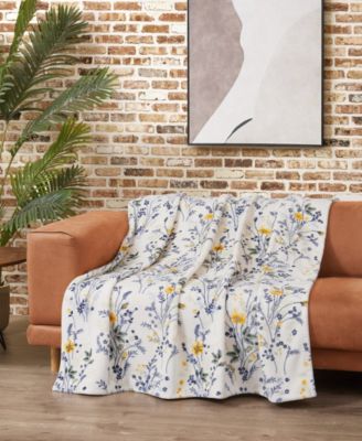 Wildflower Plush Throw, 50" x 70"