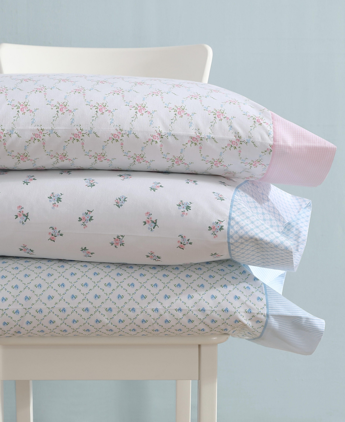 Shop Laura Ashley 200-thread Cotton 4 -pc. Sheet Set, King In Kate Printed Hem