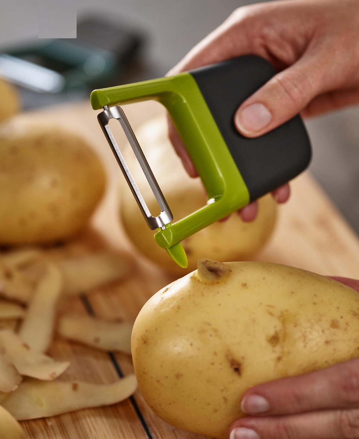 JOSEPH JOSEPH DUO STRAIGHT ERGONOMIC VEGETABLE PEELER