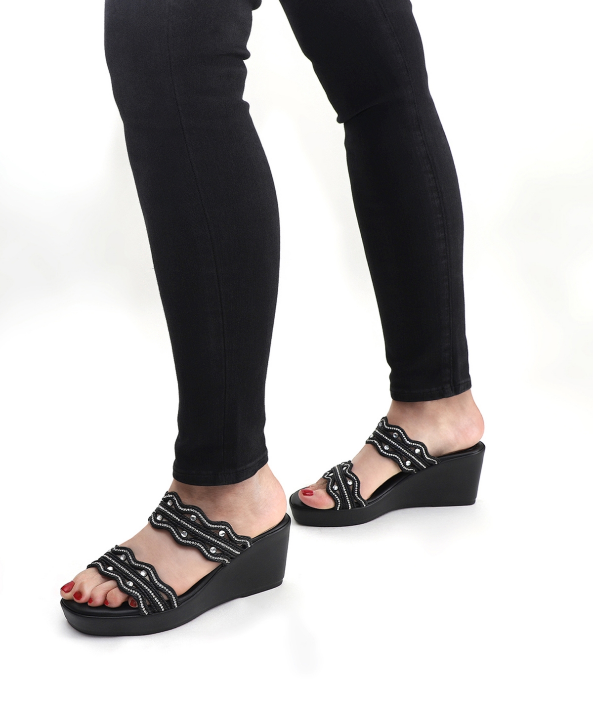 Easy Street Women's Selva Wedge Heel Sandals In Black
