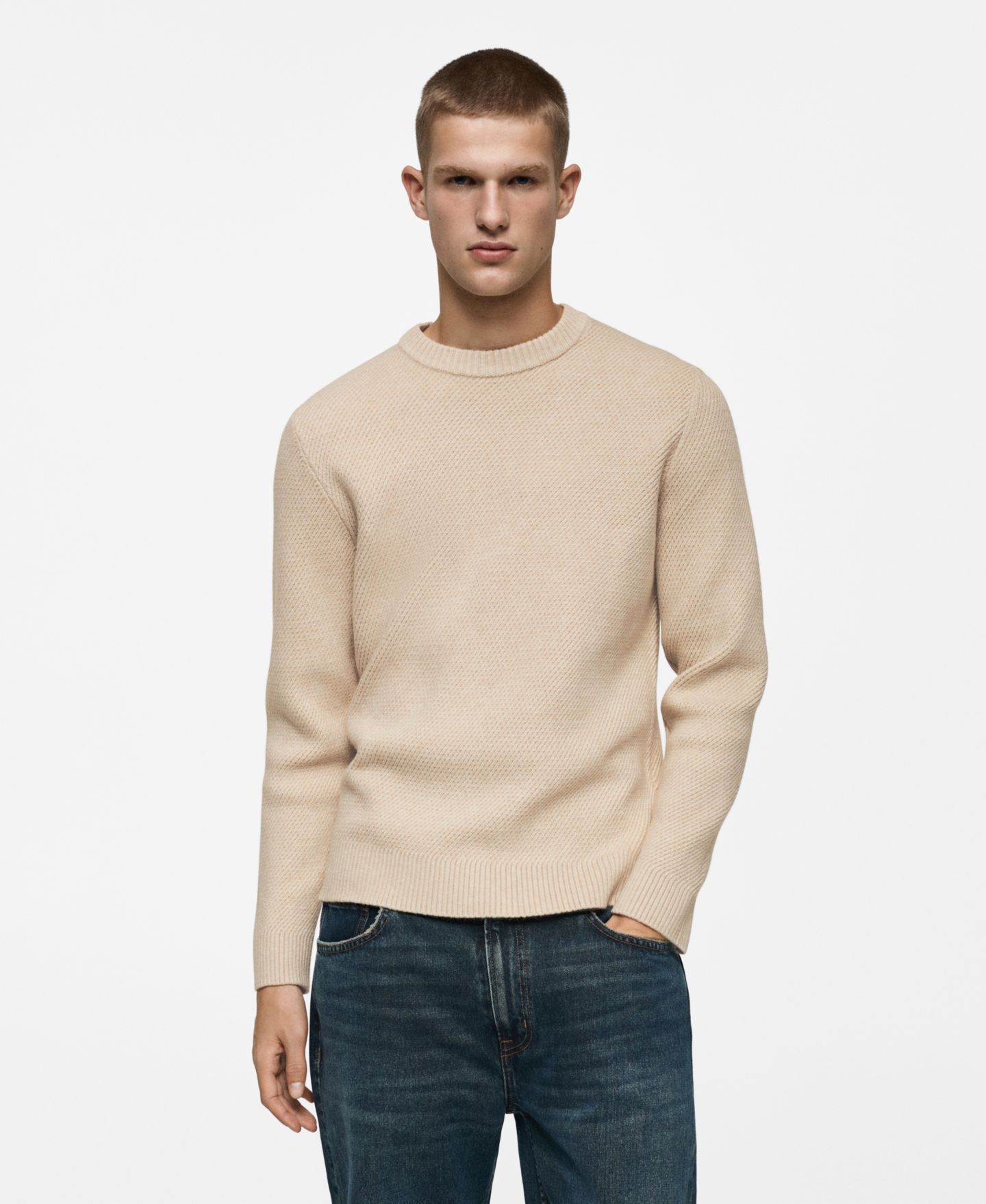 Мужской свитер MANGO EU Regular-Fit Knitted, цвет: Песочный — фото 1