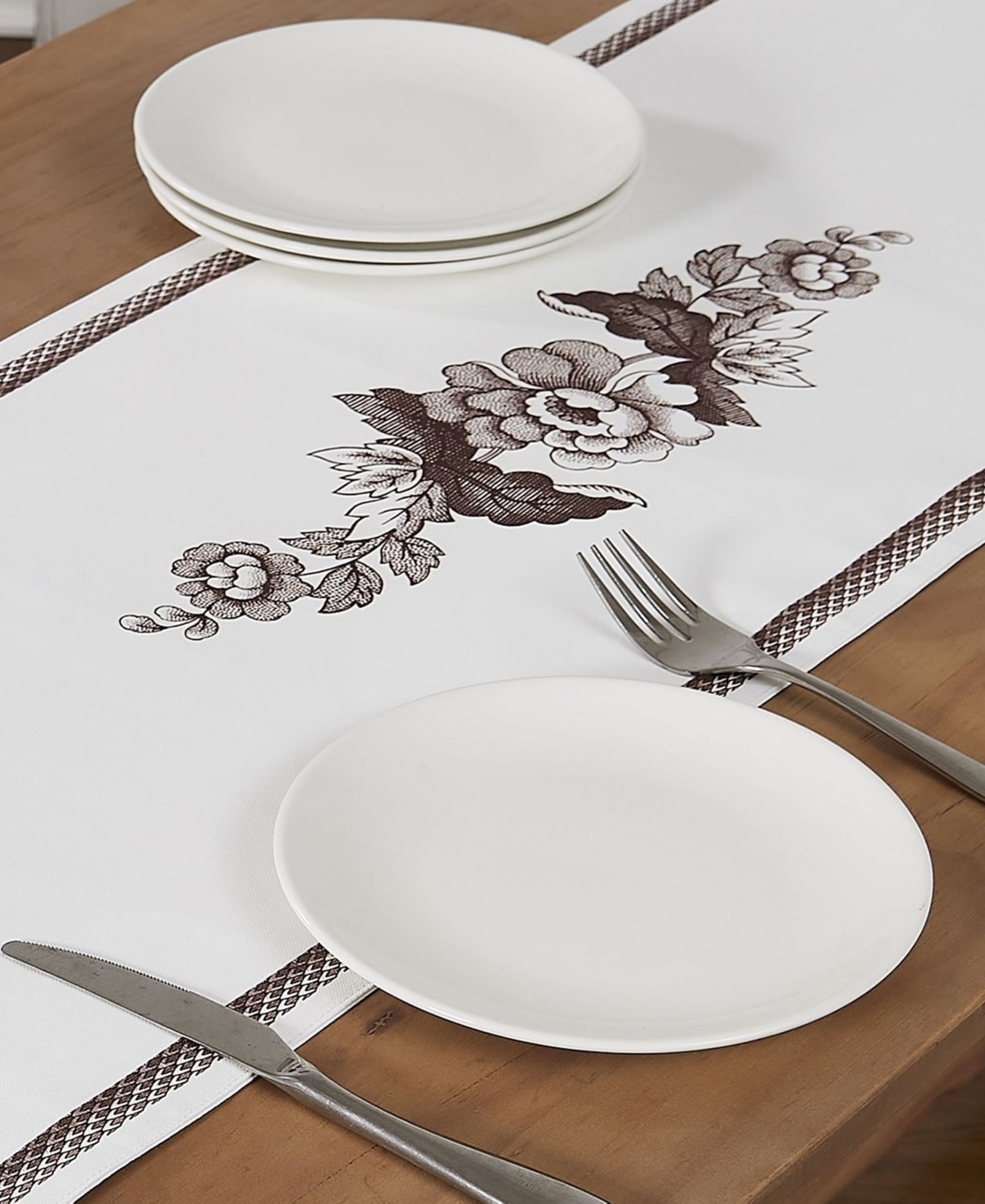 Spode Woodland Polyester Table Runner, 14" X 90" In Ivory