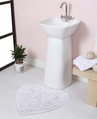 Bell Flower Heart Bath Rug, 25" x 25"