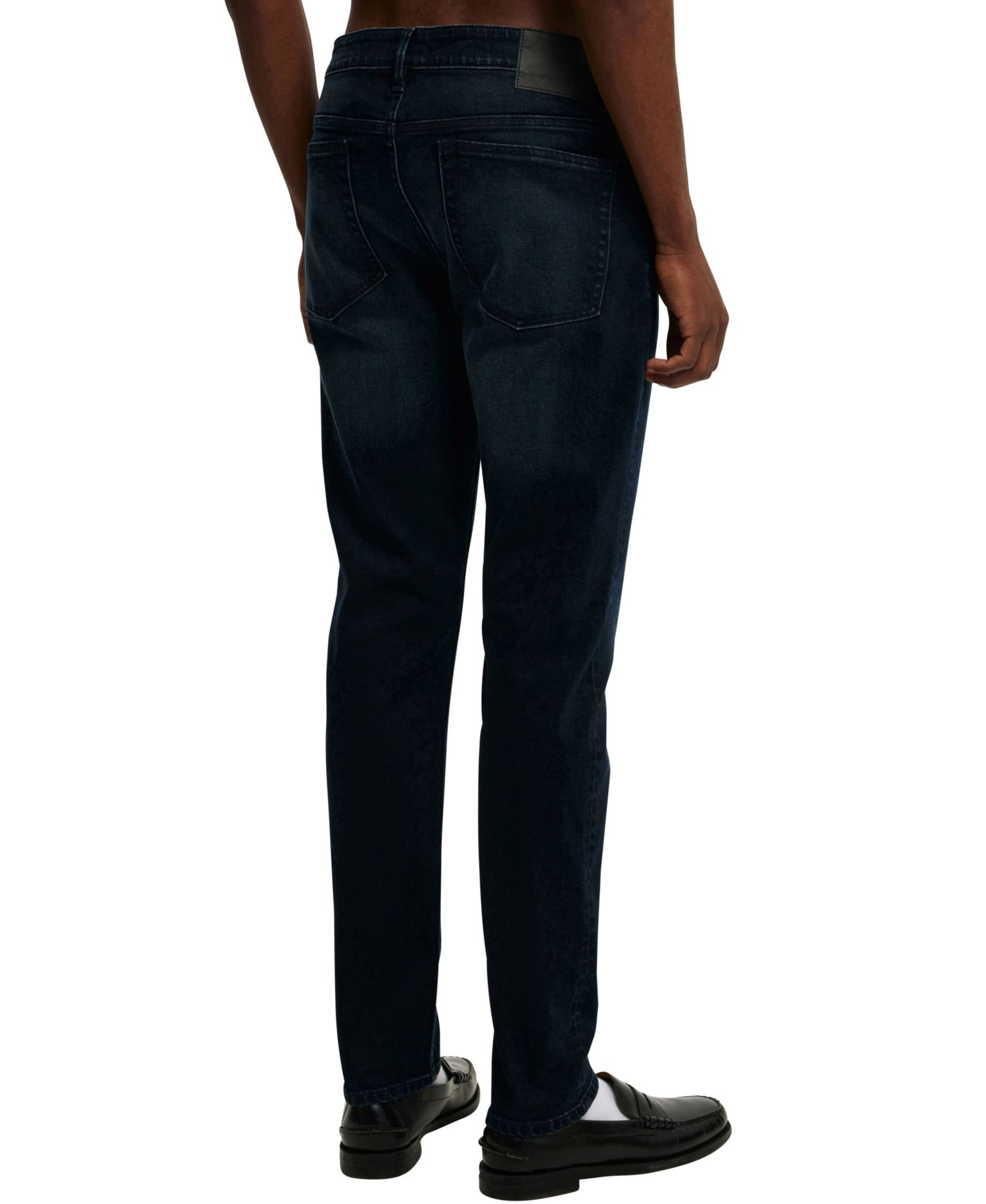 Men's Relaxed Tapered Jeans