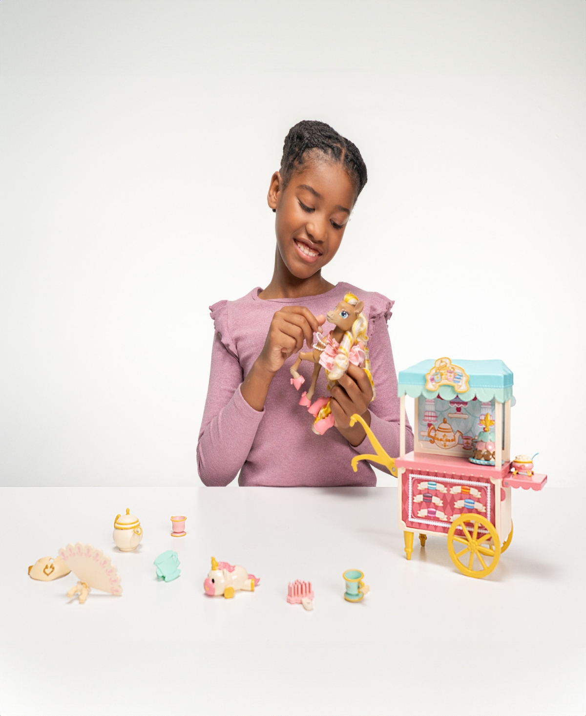 Wild Manes Tea Party Set In Multicolor