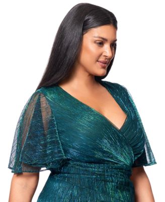 Betsy & Adam Plus Size V-Neck Metallic Crinkle Gown 