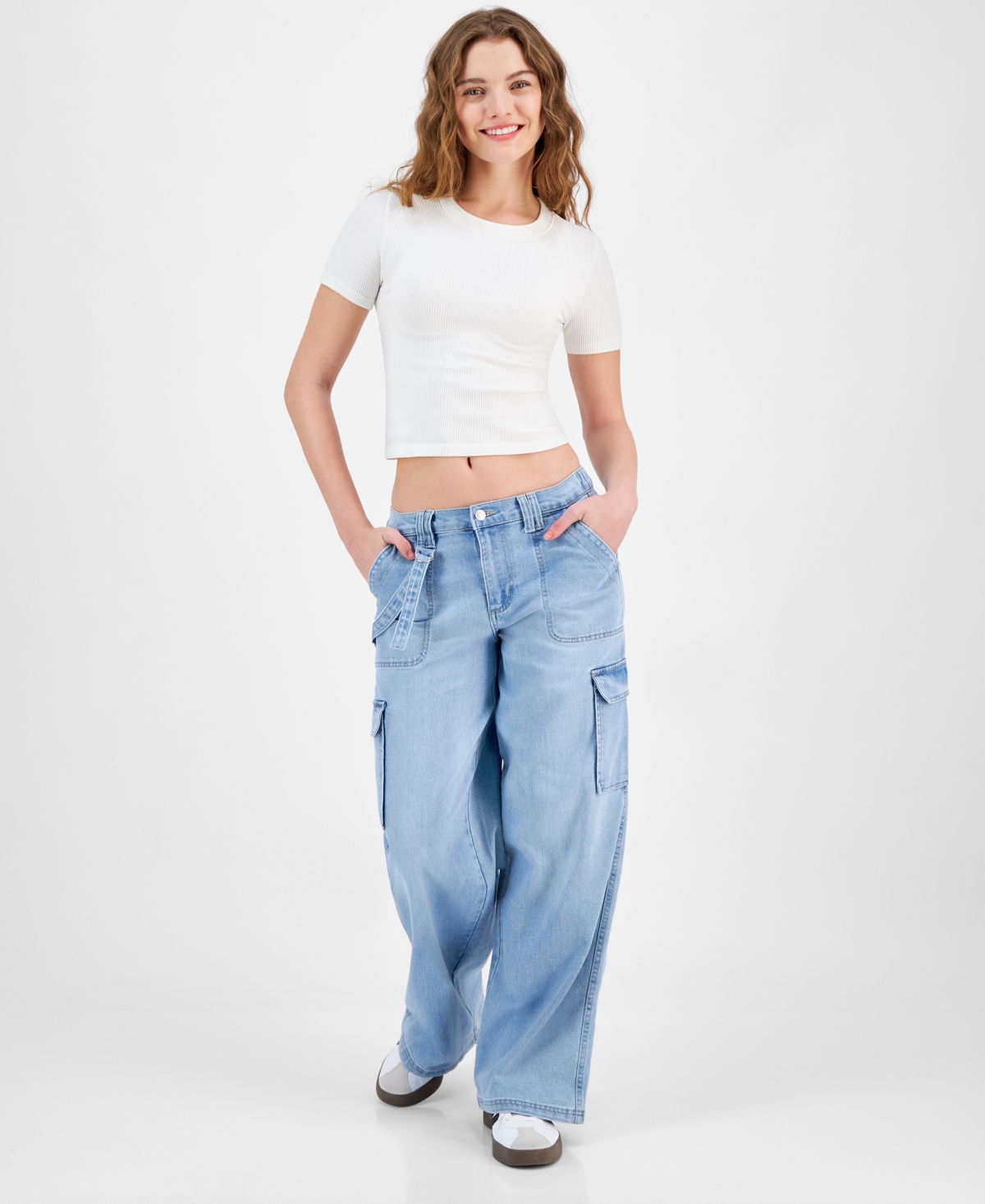 Juniors' Mid-Rise Wide-Leg Cargo Jeans - Medium Wash