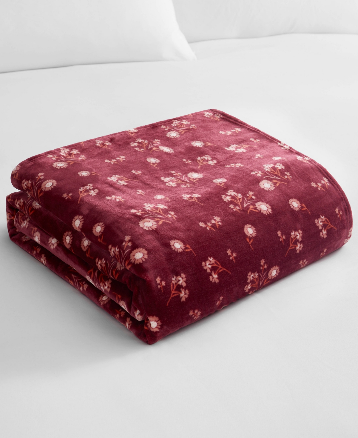 Lucky Brand Daisy Floral Cozy Plush Blanket, Twin/twin Xl In Red