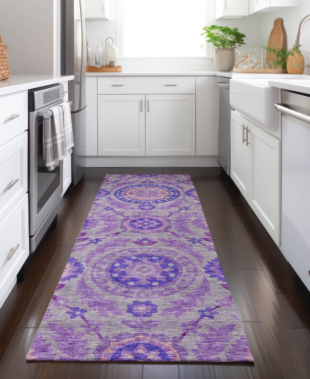 Addison Chantille Acn751 2'3"x7'6" Runner Area Rug In Lavender