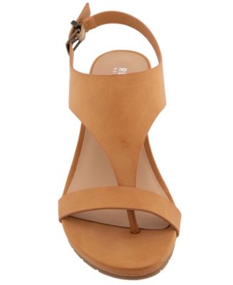 Women's Greatly Thong Almond Toe Wedge Sandals