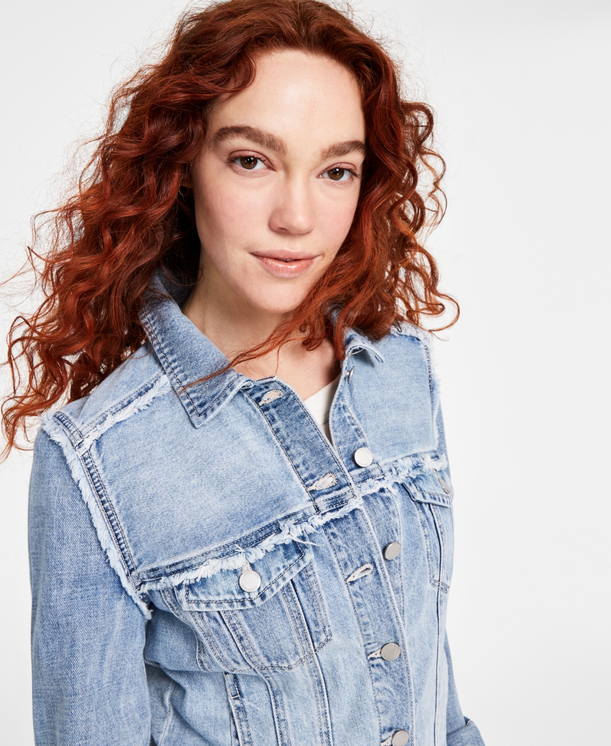 Liverpool Los Angeles Women's Frayed Trucker Jacket In Newport Bay