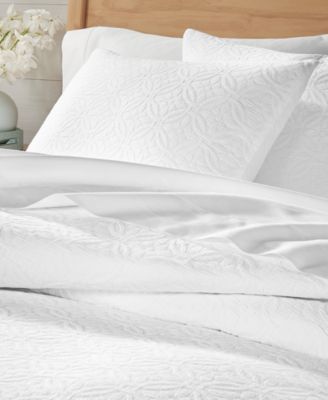 Lattice Medallion 3-Pc. Duvet Cover Set, Full/Queen, Exclusively at Macy's