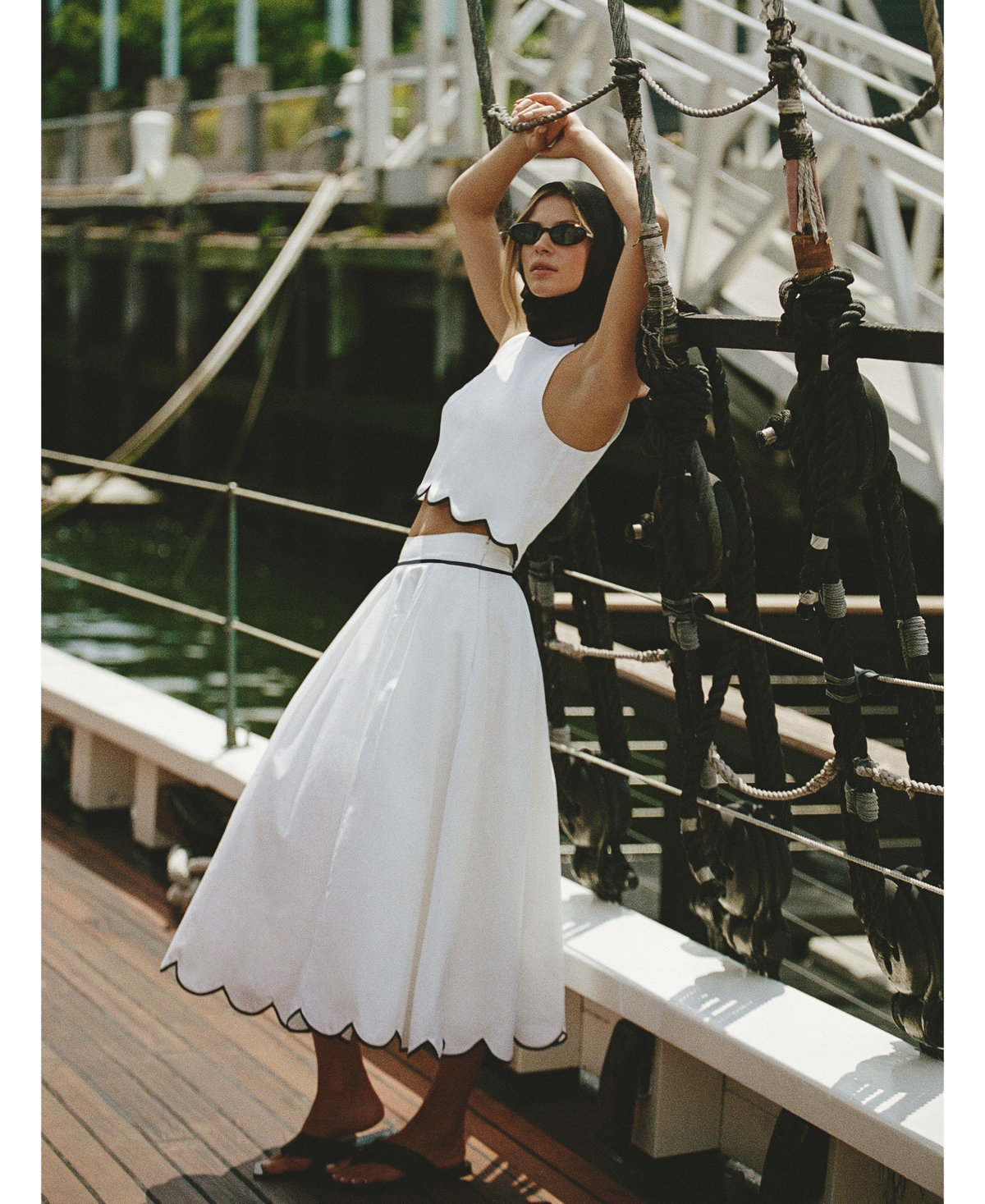 French Connection Alexis Cropped Top In Summer White,marine