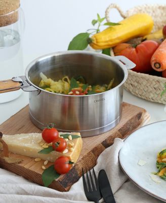 Stainless Steel 1 Quart Strate Saucepan with Lid