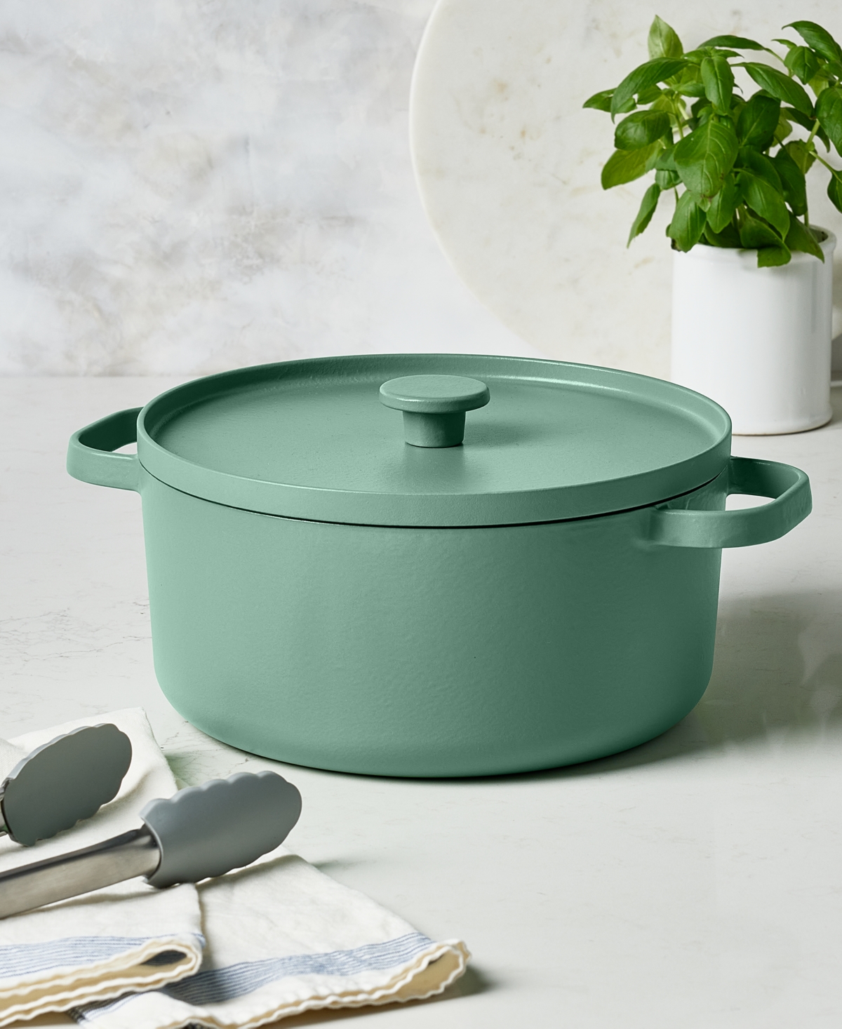 THE CELLAR ENAMELED CAST IRON 6-QT. DUTCH OVEN, EXCLUSIVELY AT MACY'S 
